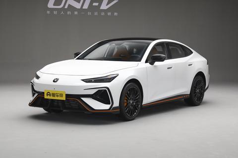 新款长安UNI-V 1.5T车型