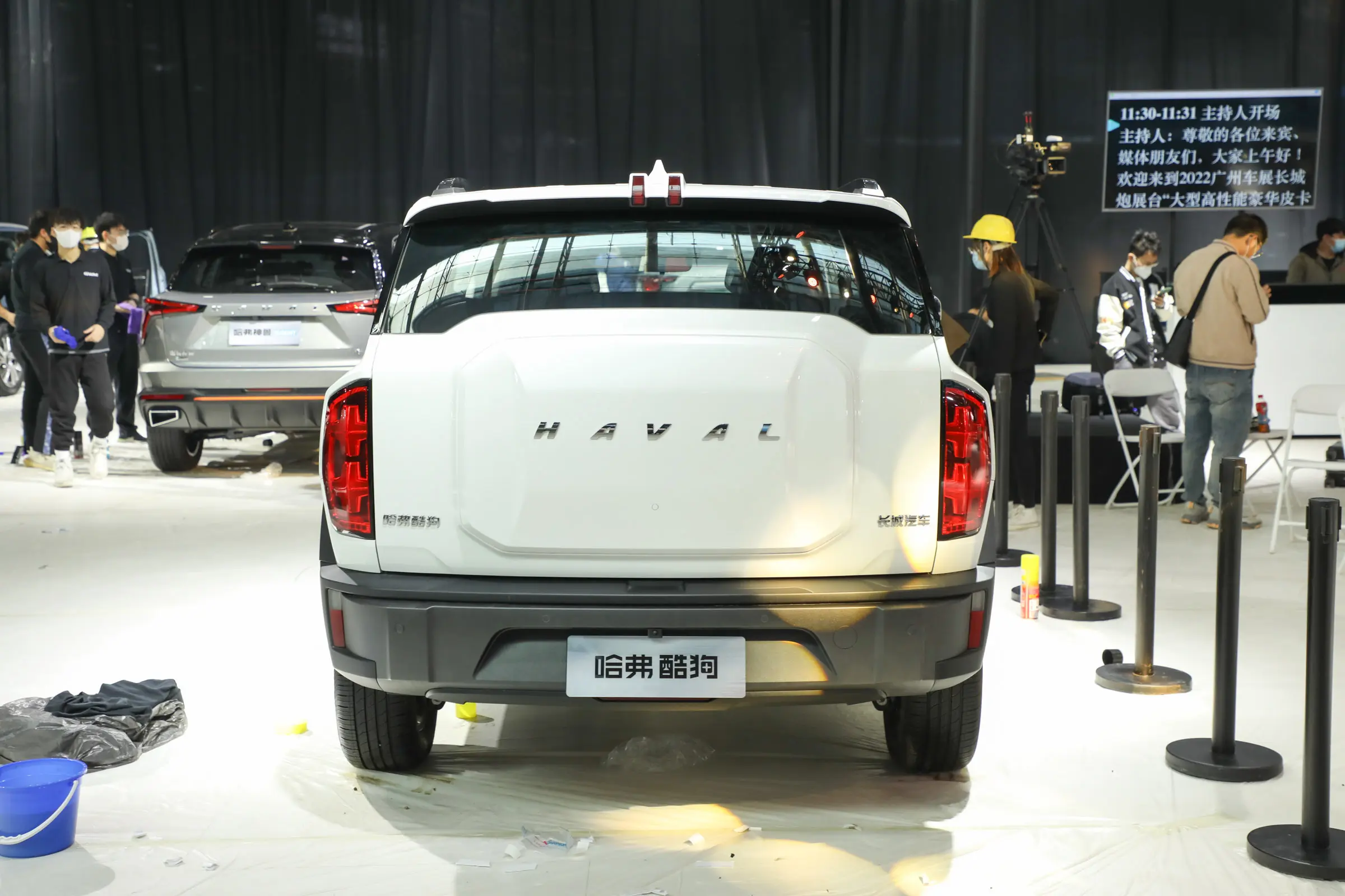 新一代哈弗h3实车曝光轴距超27米定位为紧凑级suv