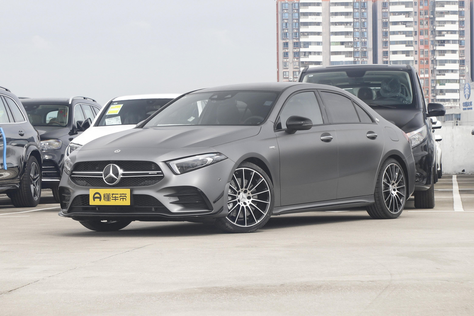 奔驰A级AMG2T油耗多少,奔驰奔驰A级AMG油耗2T真实油耗