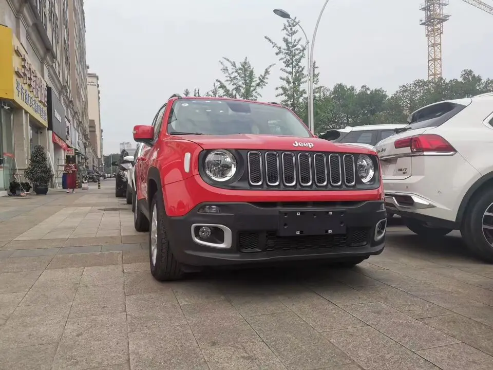 最经典的jeep小型suv:14t动力 四驱,造型呆萌与吉姆尼看齐