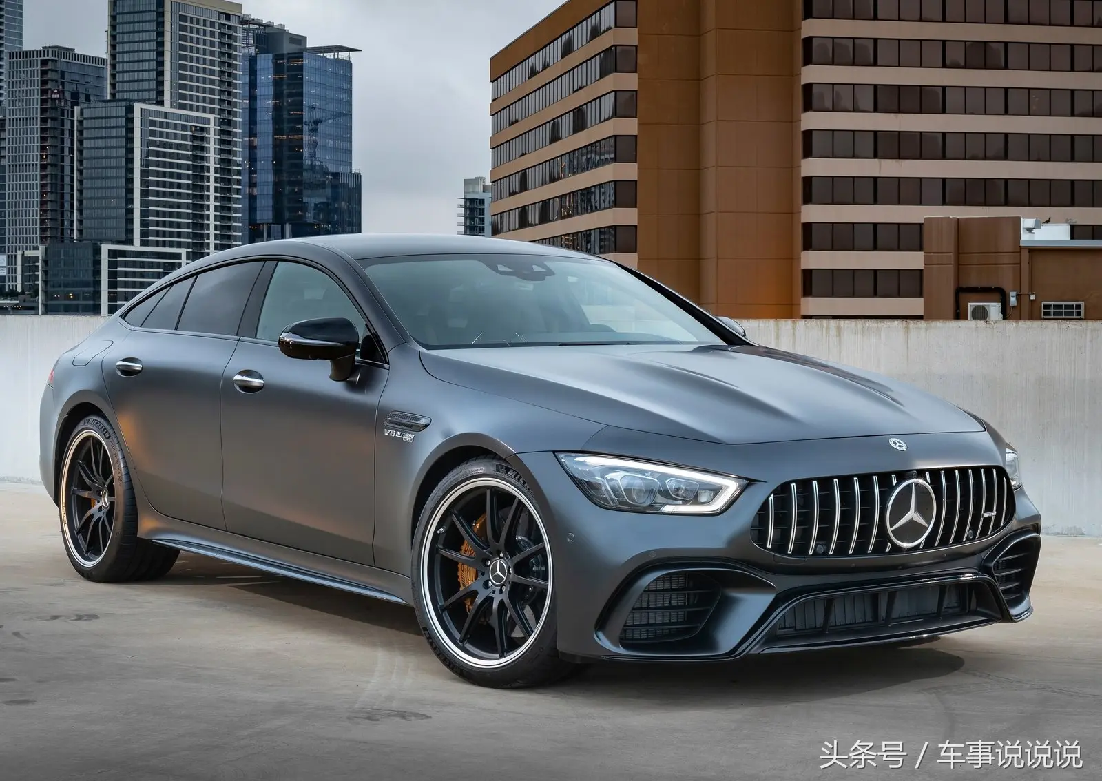 西装暴徒,全新奔驰amg gt63s 四门 coupe