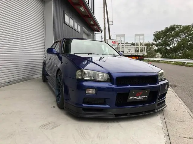 定制 四门版 日产skyline R34 Gt R 配197马力2 5升六缸引擎 懂车帝