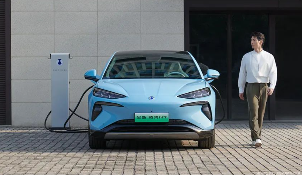 宝骏KiWi EV 2022款 艺术家轻享版 三元锂OTA升级_智能互联_图5