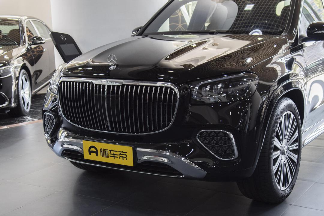 Mercedes-Benz Maybach GLS 2026, фото 8