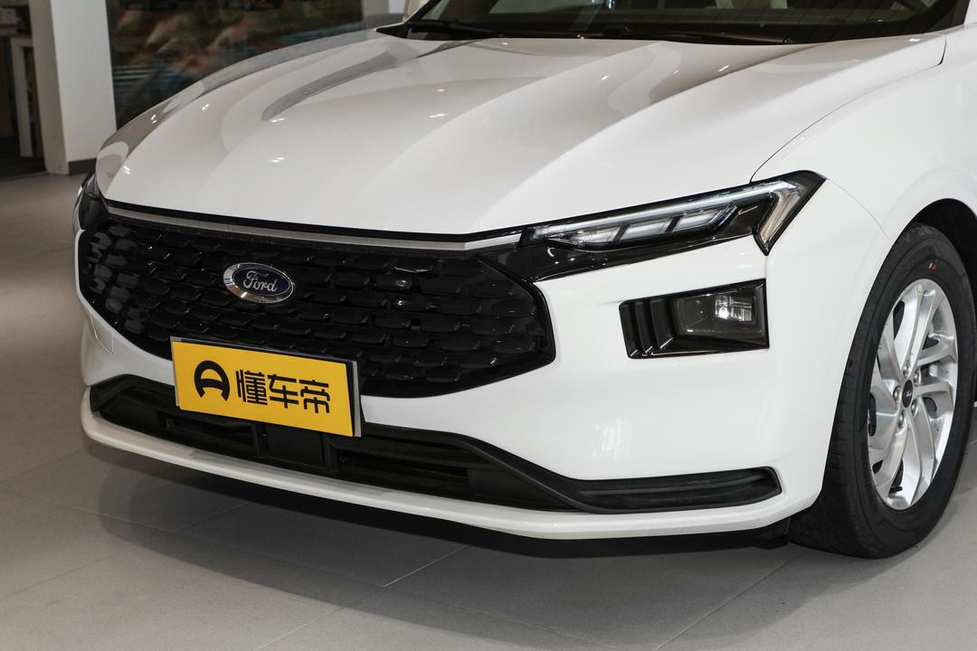 Ford Mondeo 2026, фото 9