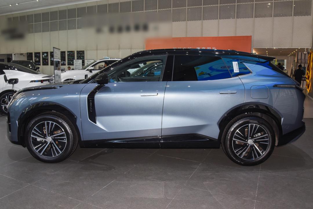 Lynk & Co 08 EM-P 2026, фото 4
