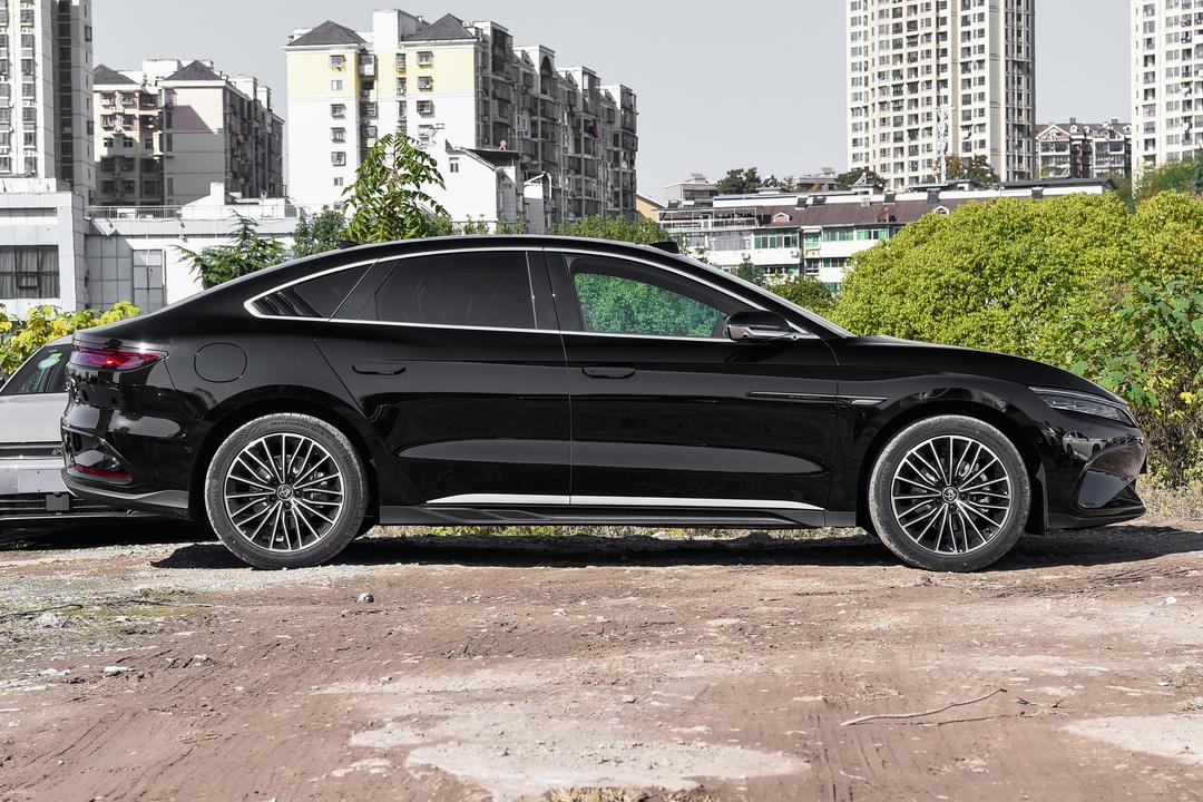 BYD Han DM 2026, фото 8