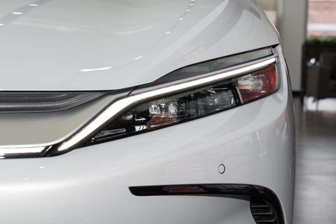 BYD Han DM 2026, фото 11