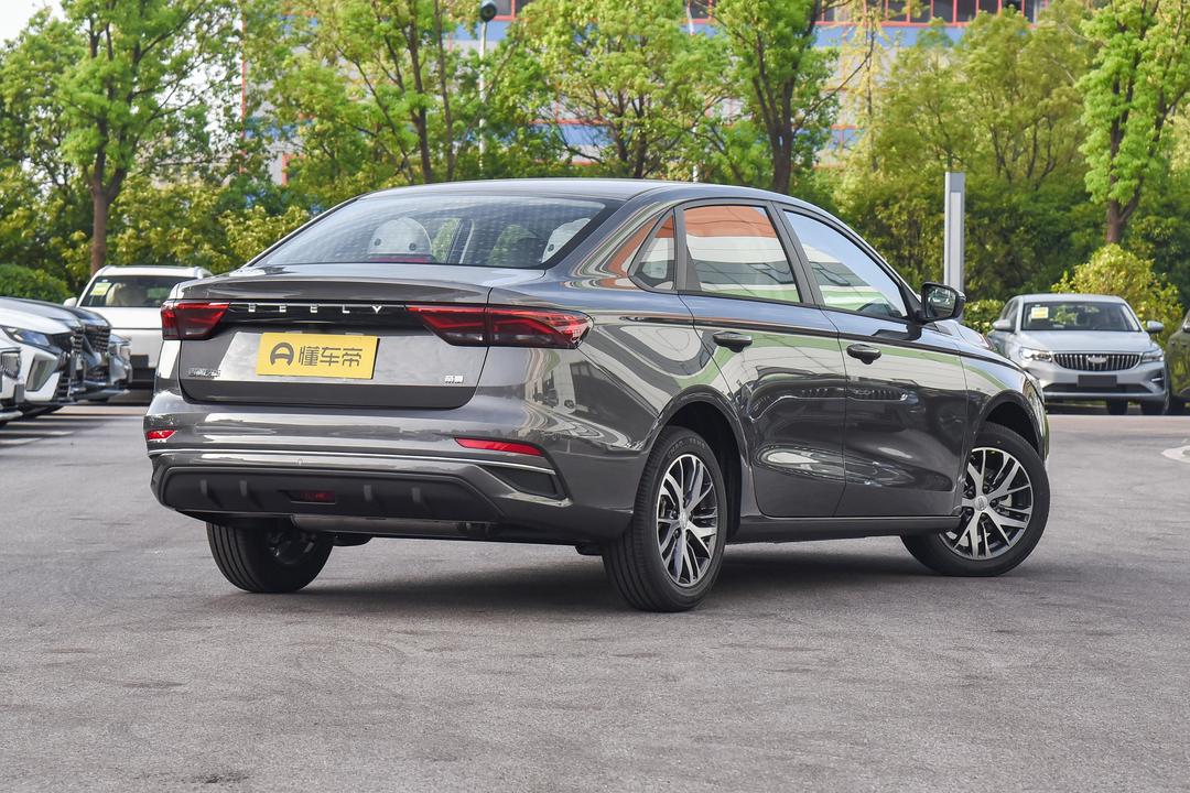 Geely Emgrand 2026, фото 7