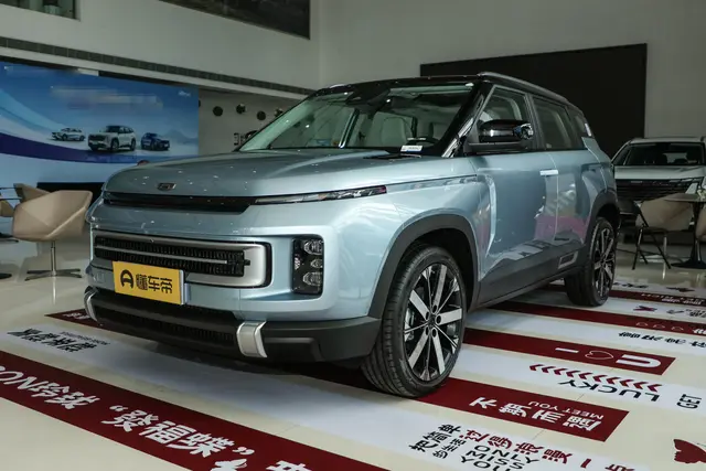 Geely ICON 2026 — купить из Китая под заказ