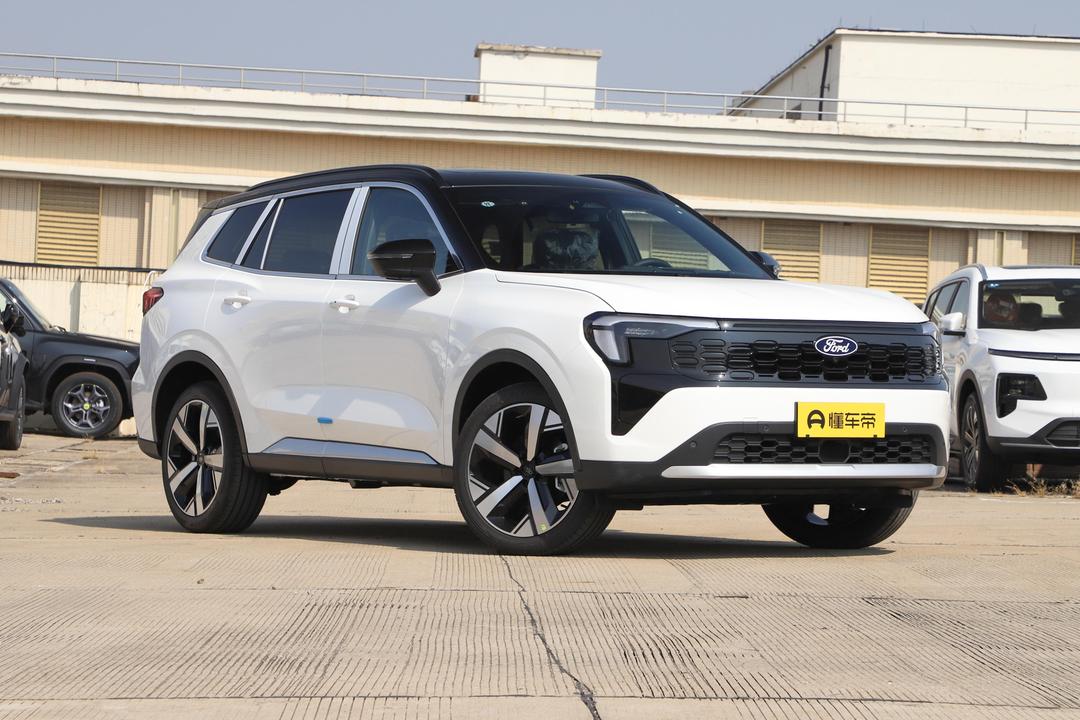 Ford EQUATOR Sport 2026, фото 3