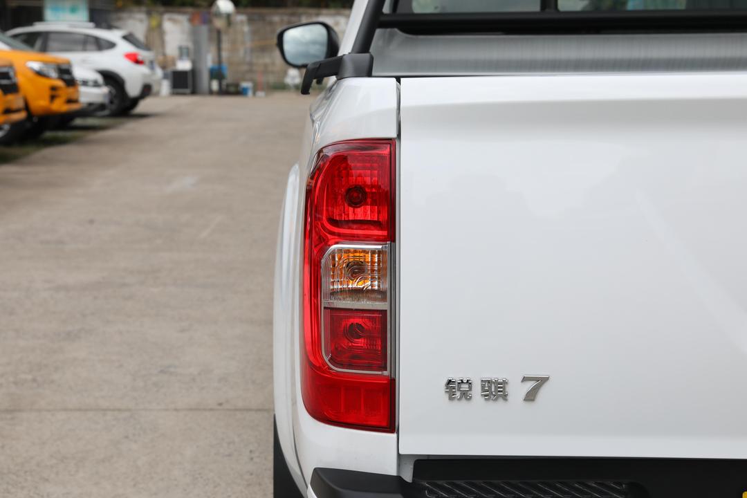 Dongfeng Rich 7 EV 2026, фото 15