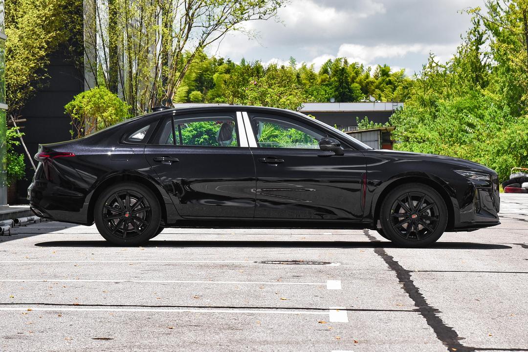 Hongqi H5 2026, фото 8