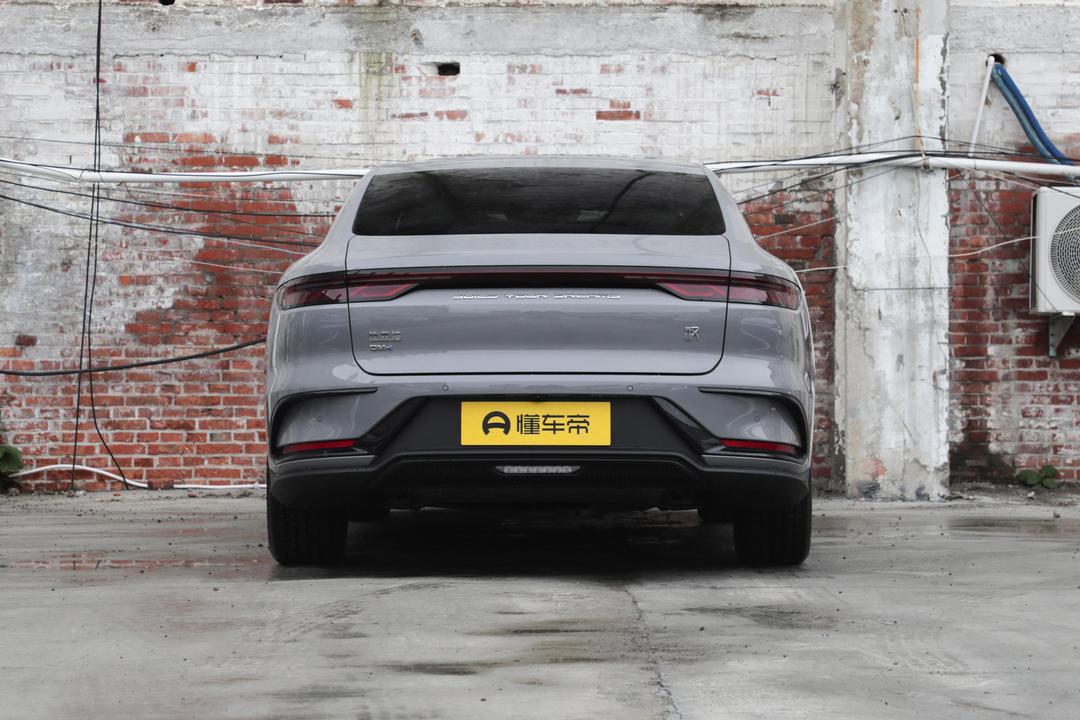 BYD Han DM 2026, фото 6