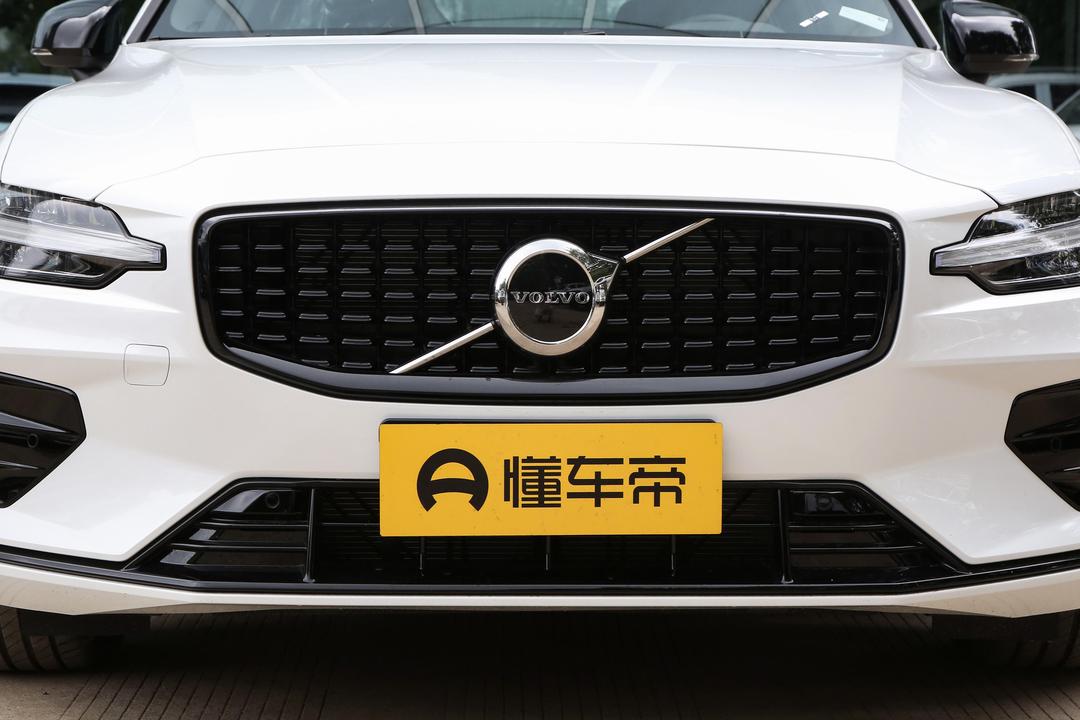 Volvo S60 2026, фото 10