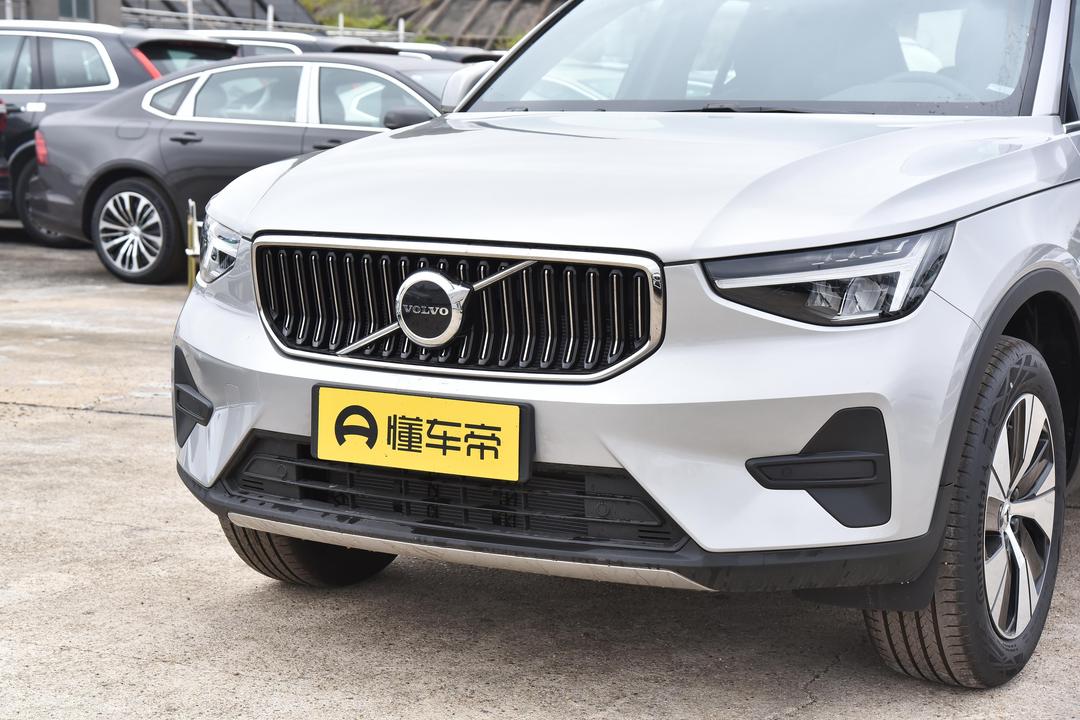 Volvo XC40 2026, фото 9