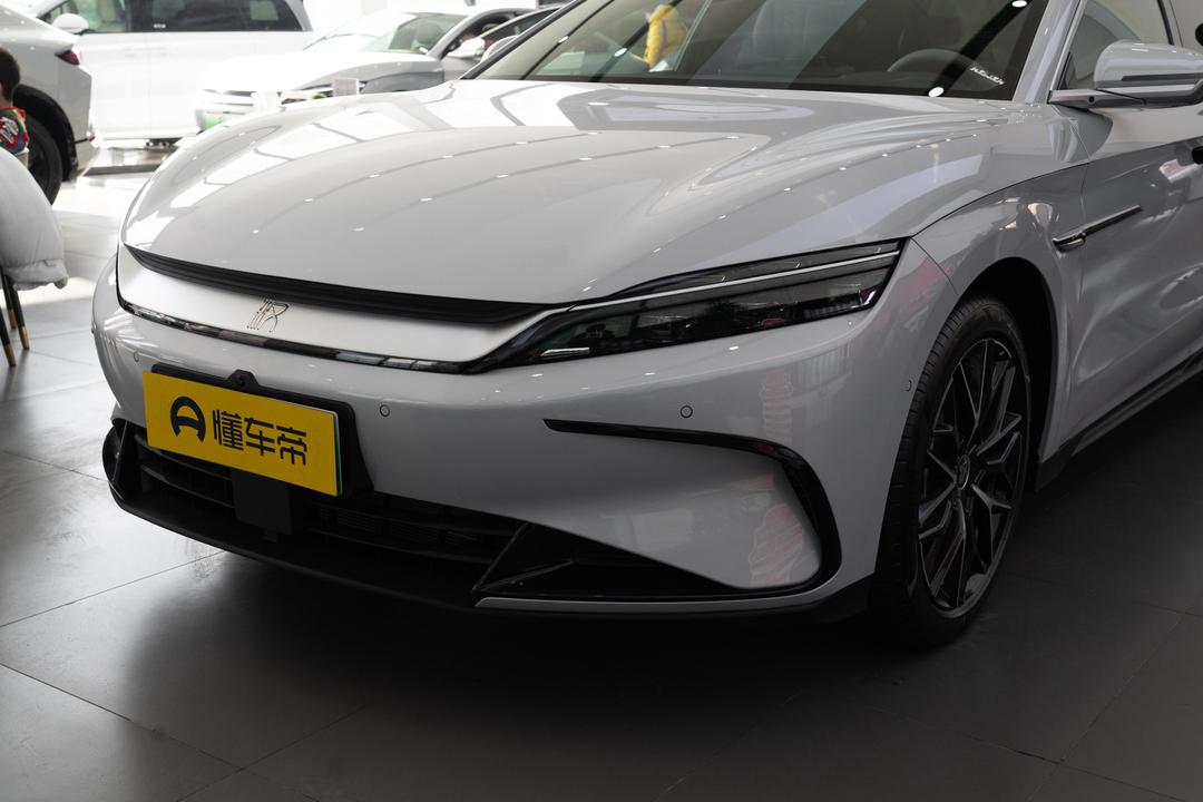 BYD Han DM 2026, фото 8
