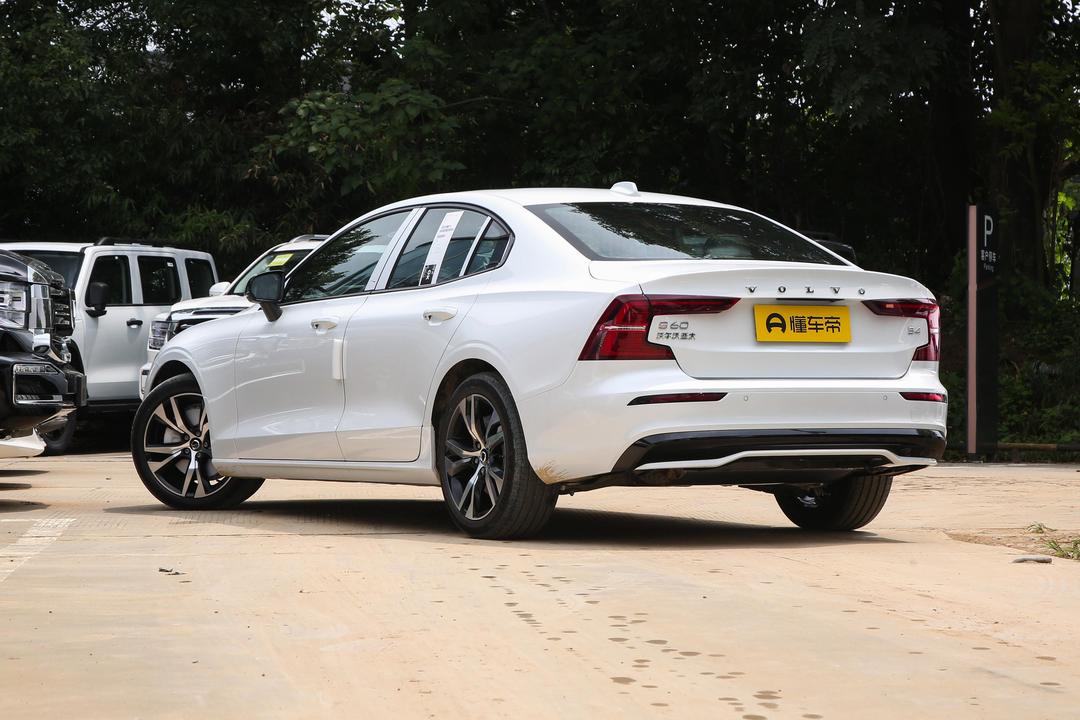 Volvo S60 2026, фото 5