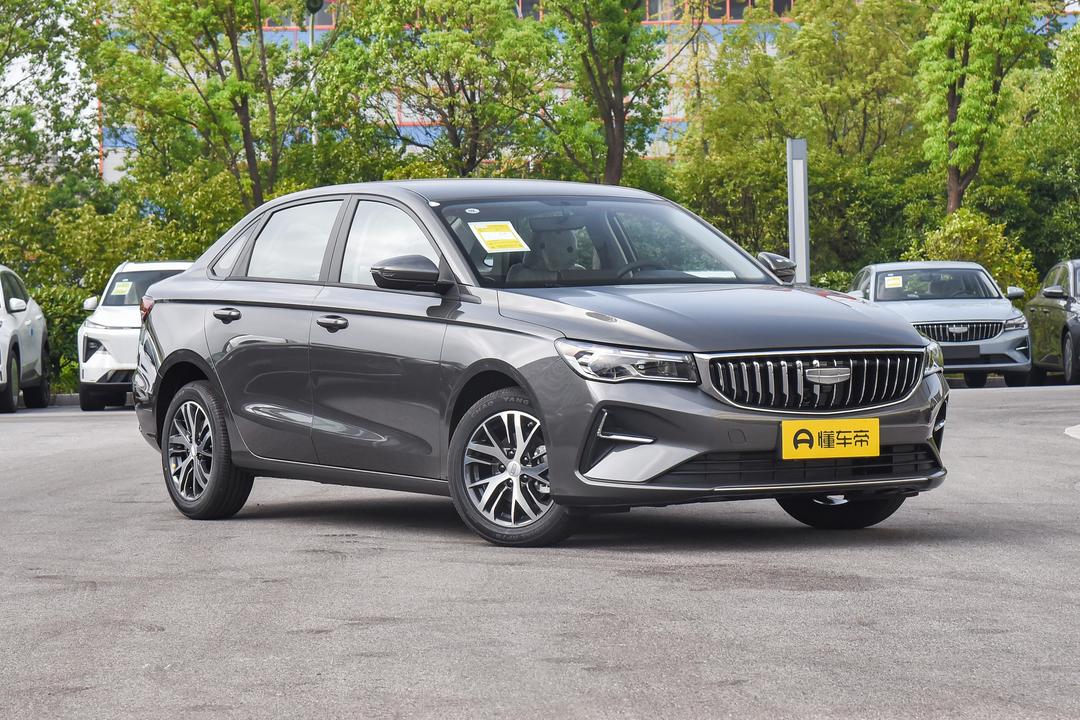 Geely Emgrand 2026, фото 3