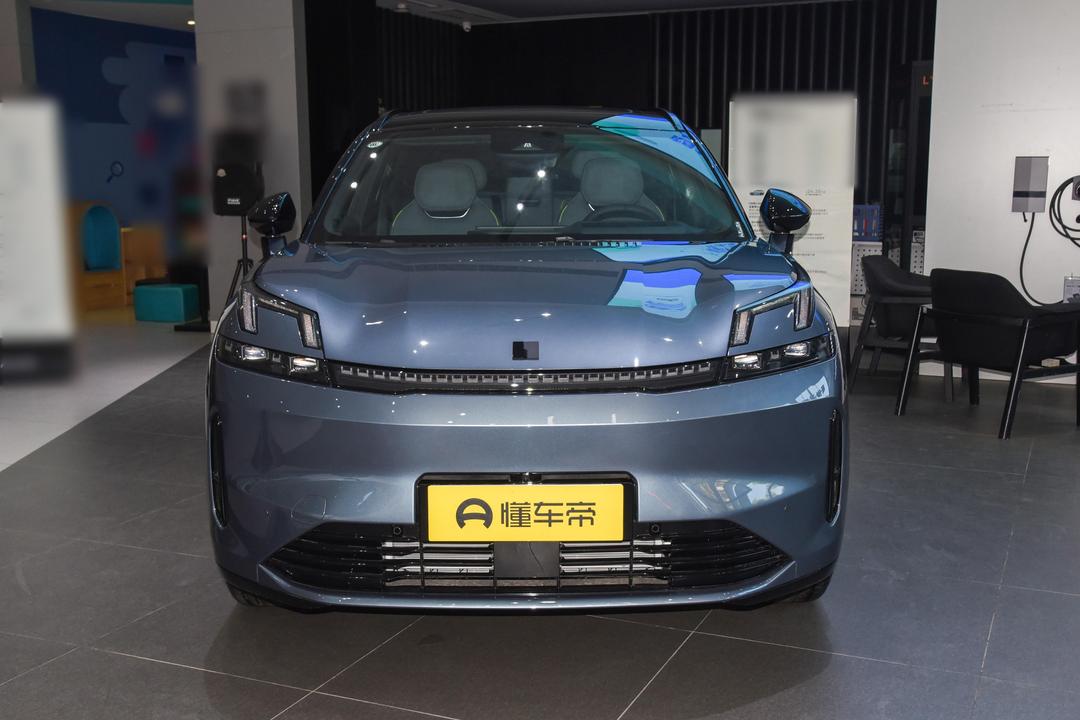 Lynk & Co 08 EM-P 2026, фото 2