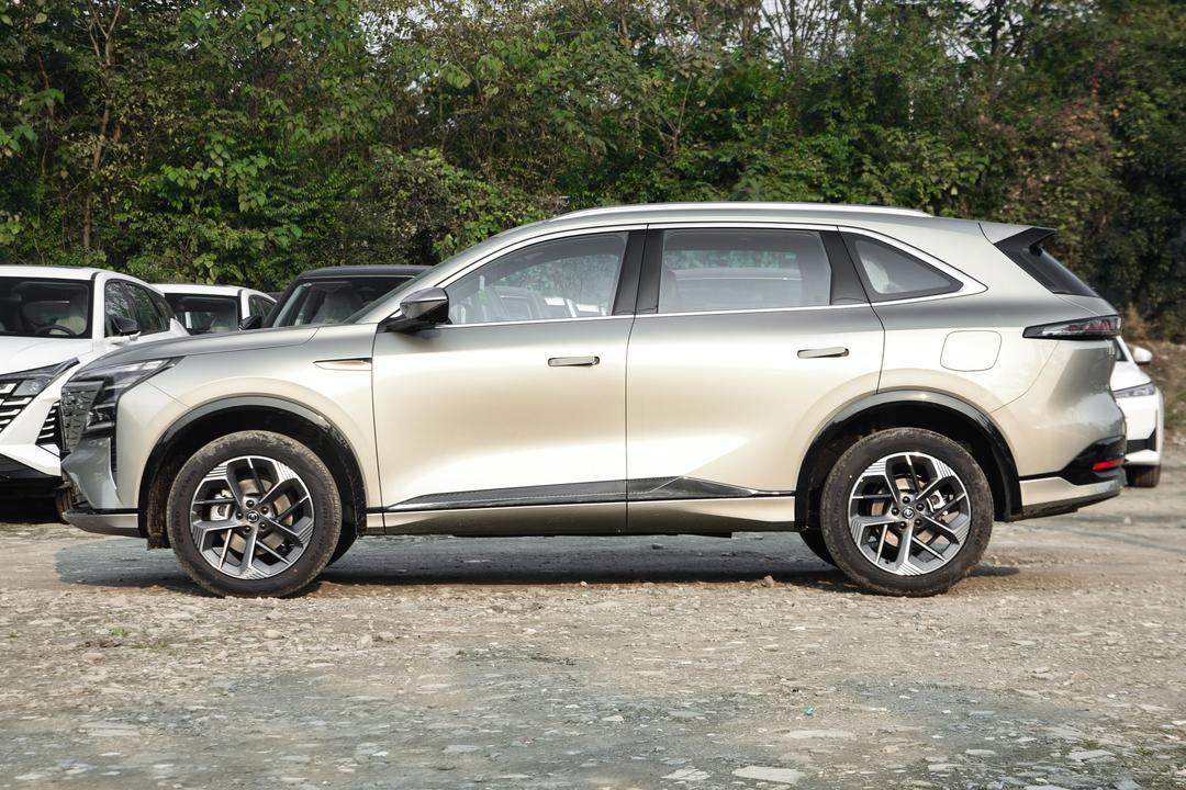 Changan CS75 PLUS 2026, фото 4