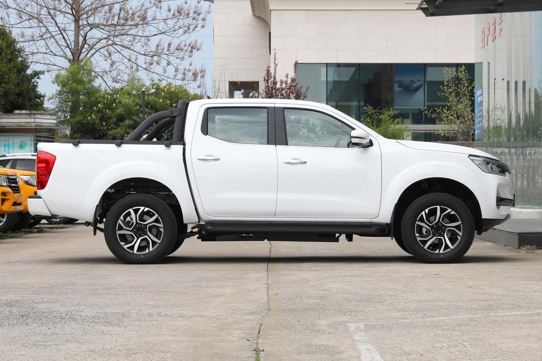 Dongfeng Rich 7 EV 2026, фото 8