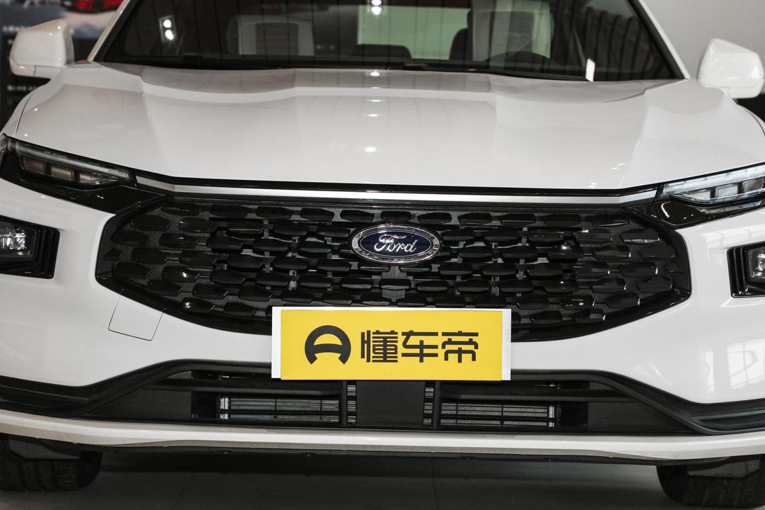 Ford Mondeo 2026, фото 10