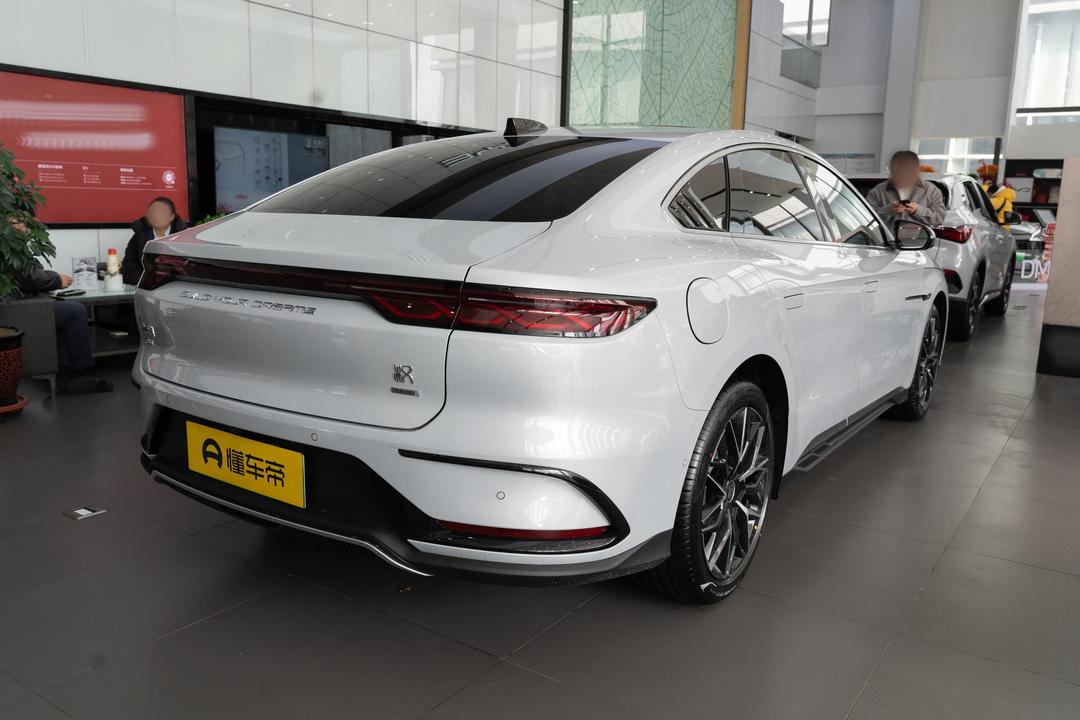 BYD Han DM 2026, фото 6