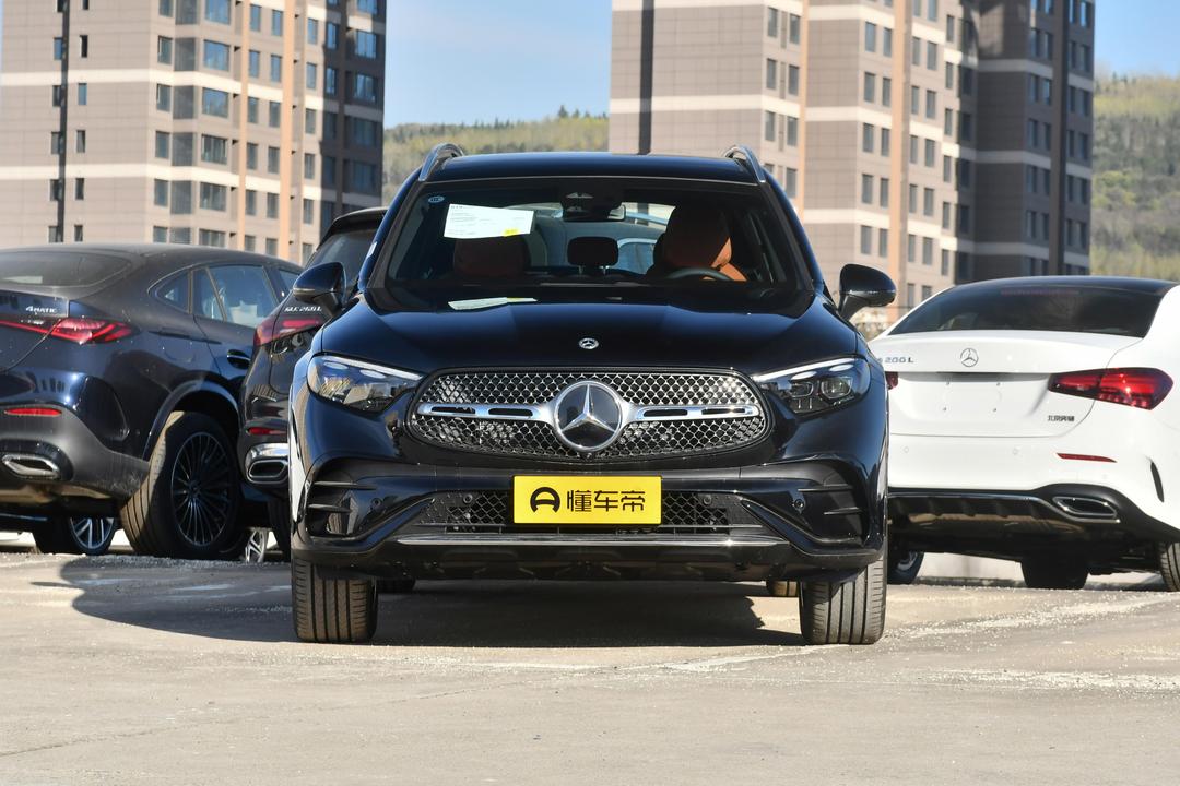Mercedes-Benz GLC-Class 2026, фото 2