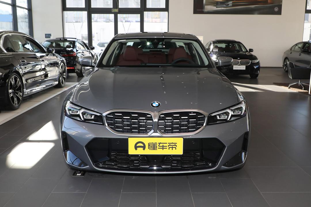 BMW 3 Series 2026, фото 2