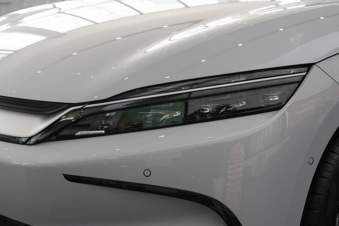 BYD Han DM 2026, фото 12