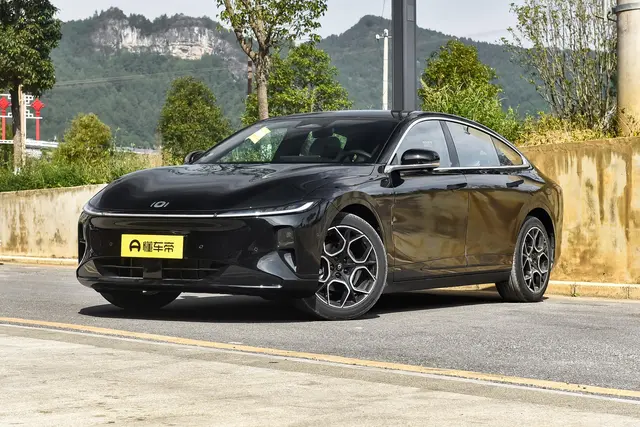 Changan Qiyuan A07 2026 — купить из Китая под заказ