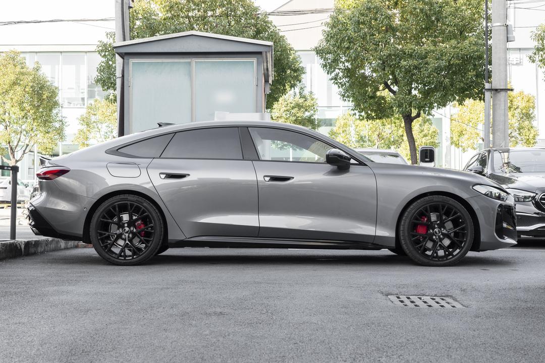 Audi A5L Sportback 2026, фото 8