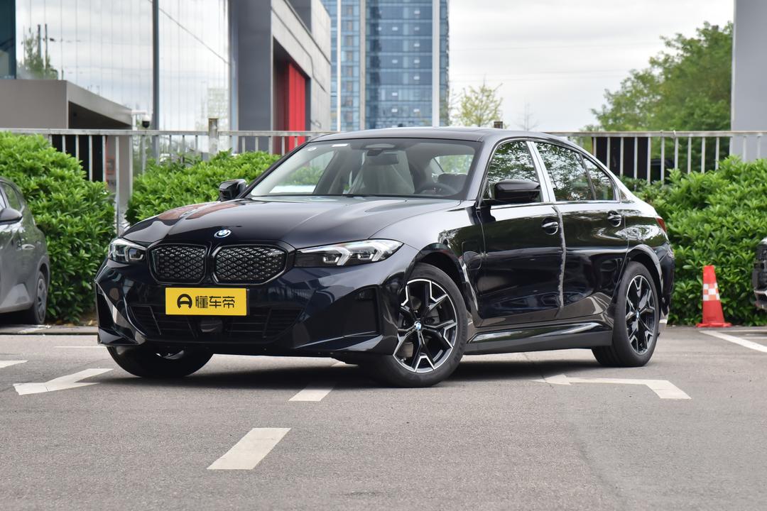 BMW i3 2026, фото 1