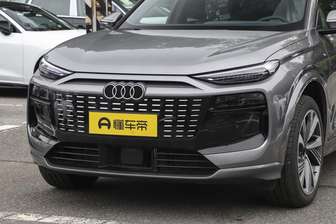 Audi Q6L e-tron 2026, фото 9