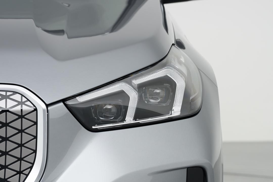 BMW iX1 2026, фото 11