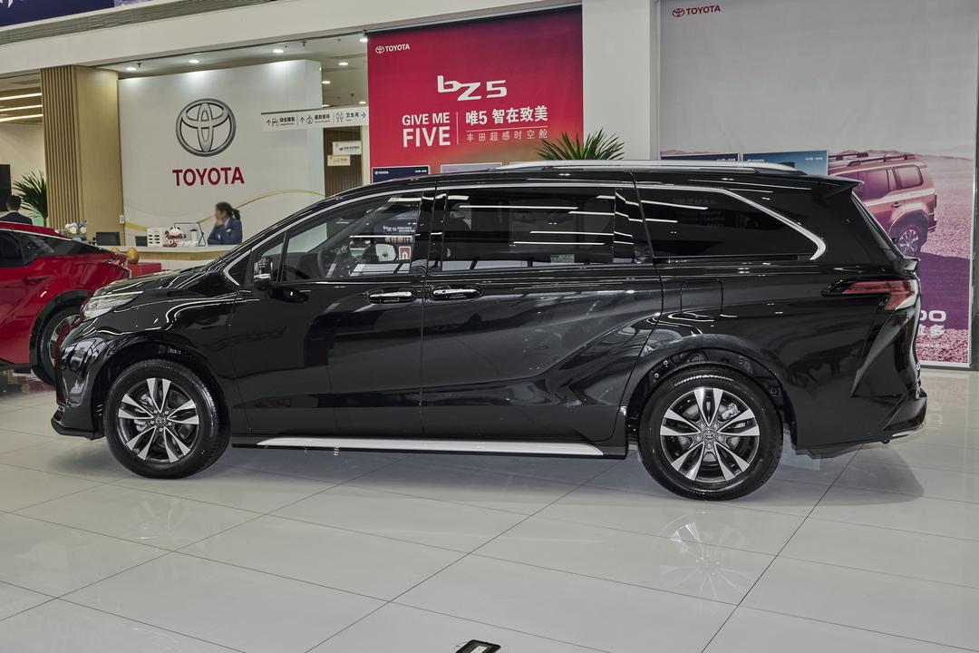 Toyota Granvia 2026, фото 4