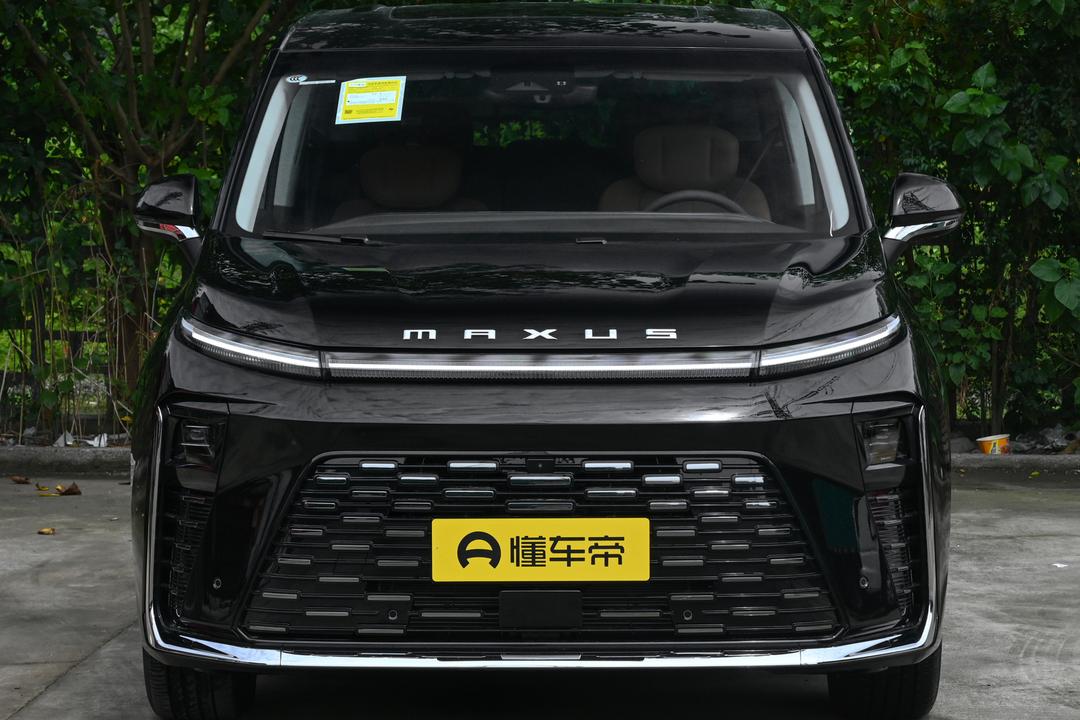 Maxus Mifa 9 EV 2026, фото 12