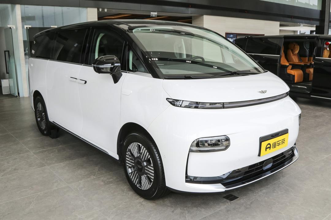 Geely Yizhen L380 2026, фото 3