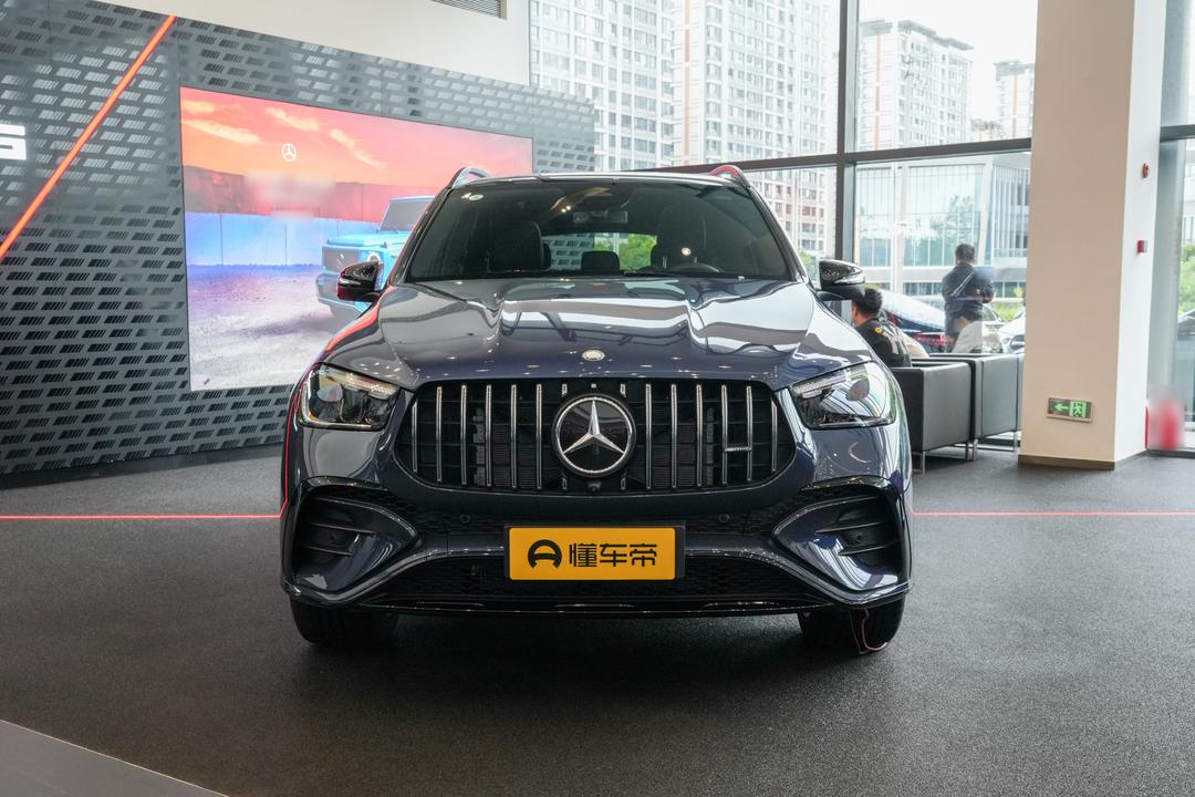 Mercedes-Benz GLE AMG 2026, фото 2