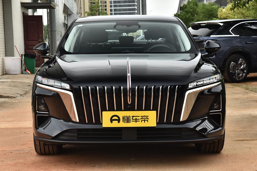 Hongqi H7 PHEV 2026, фото 12
