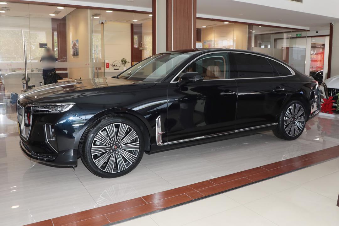 Hongqi H9 2026, фото 4