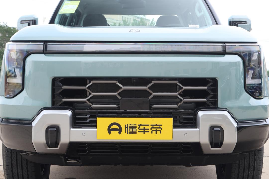 Dongfeng Zhengzhou Z9 GE PHEV 2026, фото 10