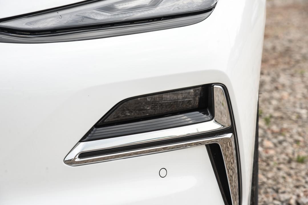 Geely Starlight 8 PHEV 2026, фото 11