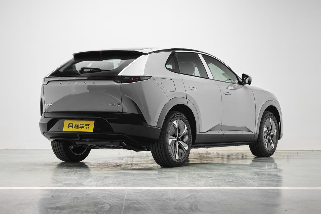 Mazda EZ-60 2026, фото 7
