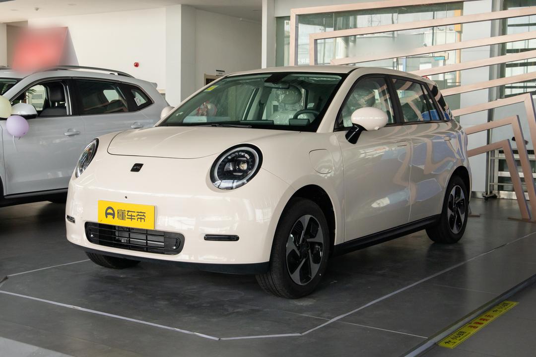 JAC Yiwei 3