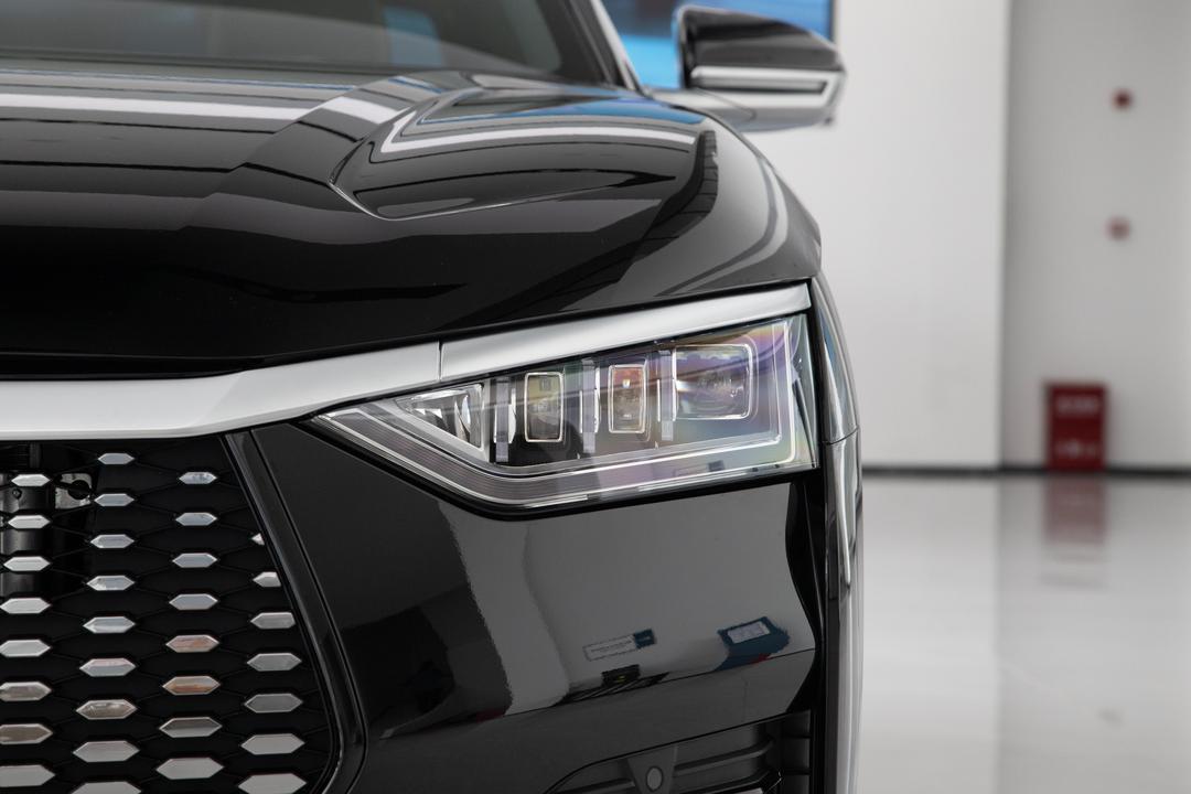 BYD e9 2026, фото 11