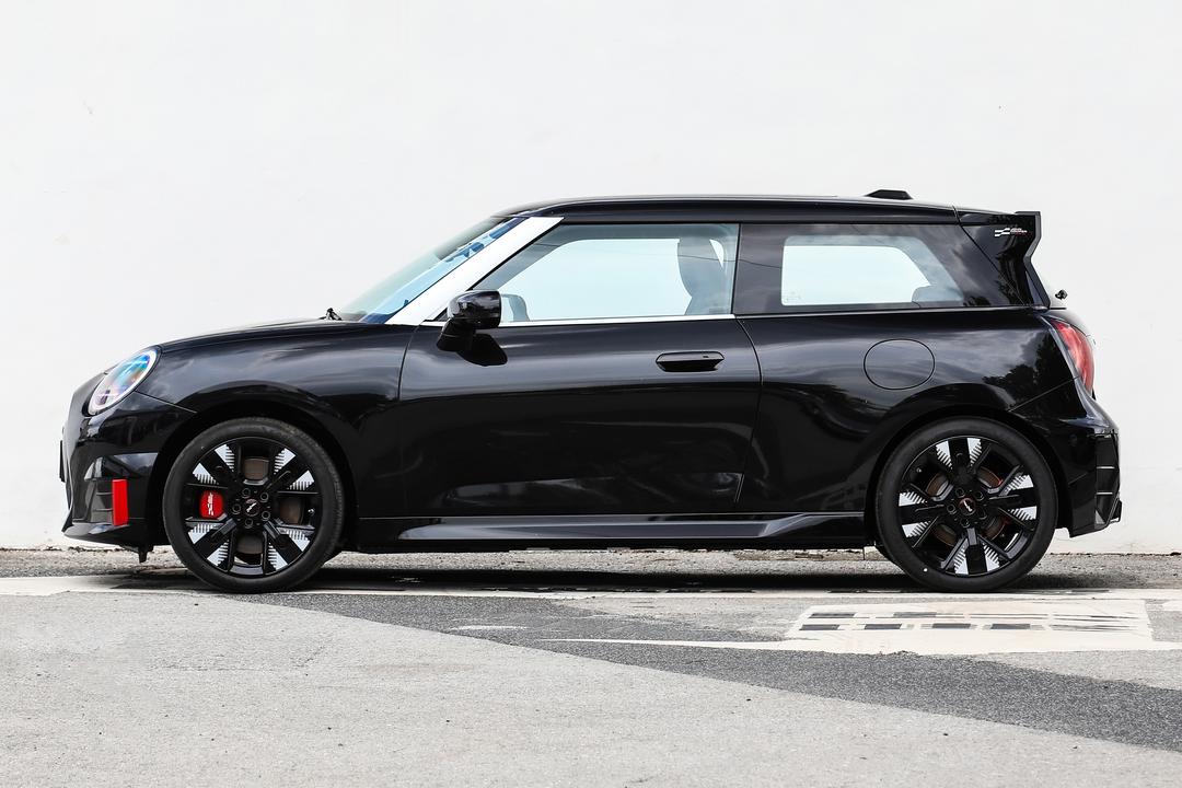MINI JCW EV 2026, фото 4