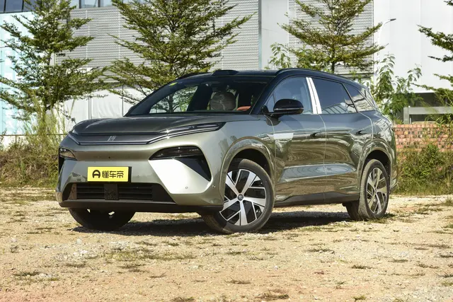 BYD Tang L EV 2026 — купить из Китая под заказ