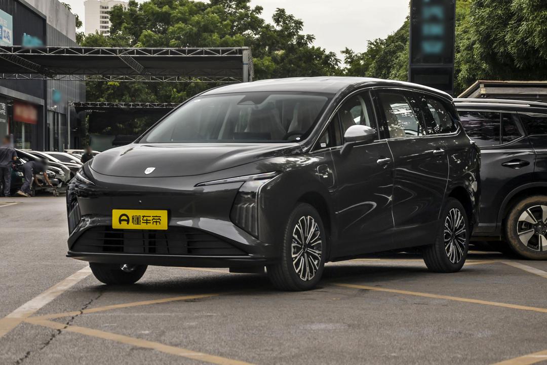 Dongfeng V6